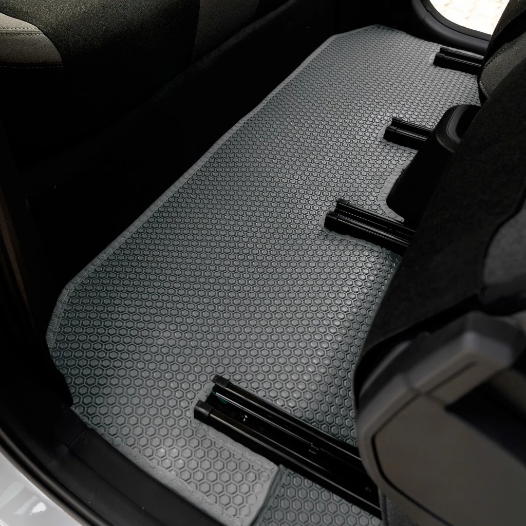 Review Thảm lót sàn ô tô KATA cho VinFast VF3